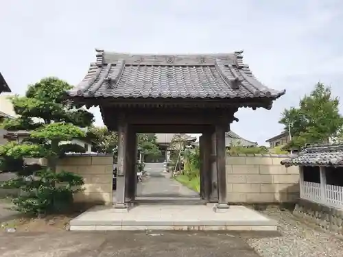 高徳寺の山門