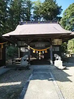 長屋神社の本殿・本堂