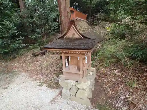 高鴨神社の末社