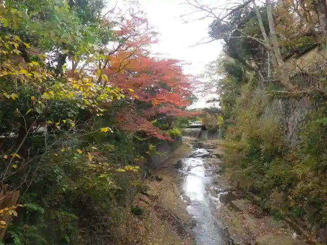 東勝寺跡の周辺