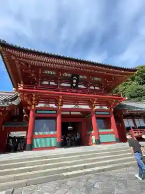 鶴岡八幡宮の山門・神門