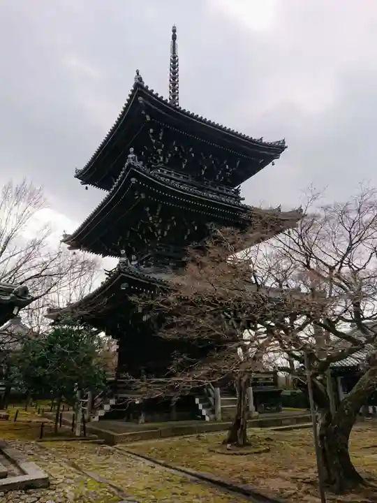 真正極楽寺(真如堂)の塔