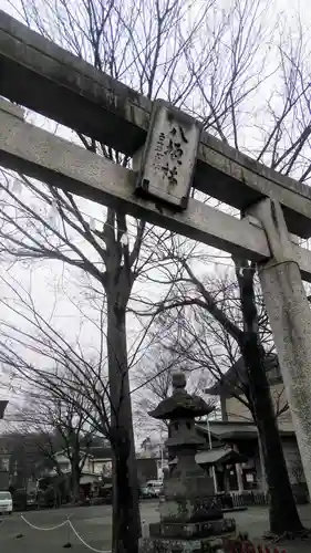 日野八坂神社の鳥居