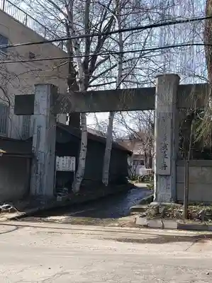 浅草観音寺の山門・神門