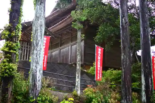 蓮花寺の本殿