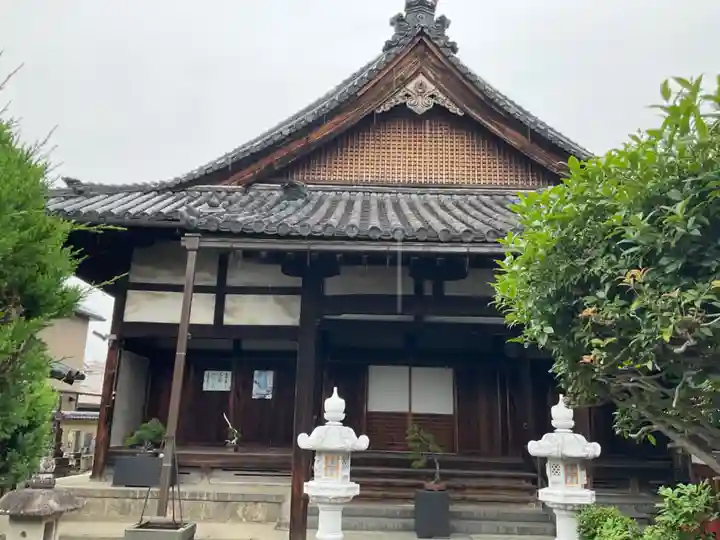 法徳寺の本殿・本堂