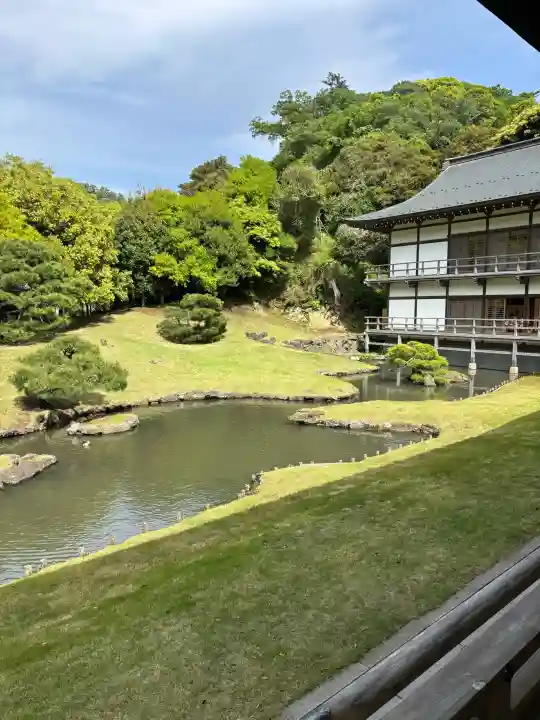 建長寺の{uncategorized: "未分類", other: "その他", undefined: "問題あり", building: "その他建物", grave: "お墓", sacred_gate: "鳥居", guardian: "狛犬", statue: "像", buddha: "仏像", history: "歴史", nature: "自然", garden: "庭園", animal: "動物", pagoda: "塔", temizu: "手水舎", mountain_gate: "山門・神門", sanctuary: "本殿・本堂", subordinate: "末社・摂社", art: "芸術", scenery: "景色", jizo: "地蔵", ema: "絵馬", goshuin: "御朱印", omikuji: "おみくじ", items: "授与品その他", amulet: "お守り", goshuincho: "御朱印帳", eats: "食事", festival: "お祭り", votive_dance: "神楽", shichigosan: "七五三参", wedding: "結婚式", experience: "体験その他", initially: "初詣", around: "周辺", anti_infection: "感染症対策"}