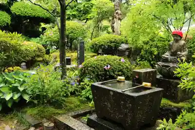長命寺の手水舎