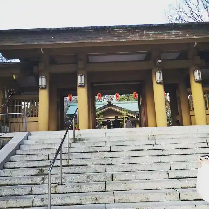 東郷神社の山門・神門
