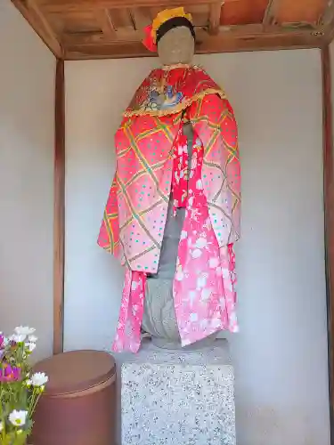 神明社の地蔵