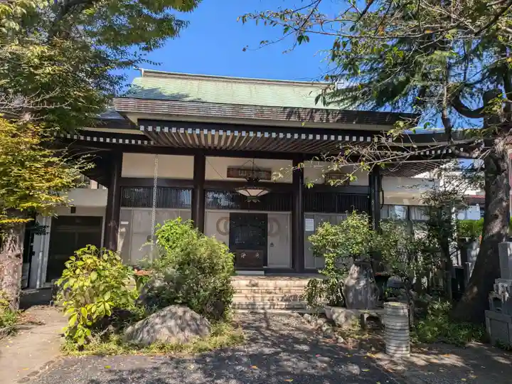 弥勒寺の本殿・本堂