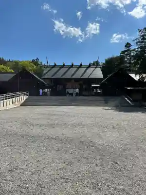 北海道神宮の{uncategorized: "未分類", other: "その他", undefined: "問題あり", building: "その他建物", grave: "お墓", sacred_gate: "鳥居", guardian: "狛犬", statue: "像", buddha: "仏像", history: "歴史", nature: "自然", garden: "庭園", animal: "動物", pagoda: "塔", temizu: "手水舎", mountain_gate: "山門・神門", sanctuary: "本殿・本堂", subordinate: "末社・摂社", art: "芸術", scenery: "景色", jizo: "地蔵", ema: "絵馬", goshuin: "御朱印", omikuji: "おみくじ", items: "授与品その他", amulet: "お守り", goshuincho: "御朱印帳", eats: "食事", festival: "お祭り", votive_dance: "神楽", shichigosan: "七五三参", wedding: "結婚式", experience: "体験その他", initially: "初詣", around: "周辺", anti_infection: "感染症対策"}