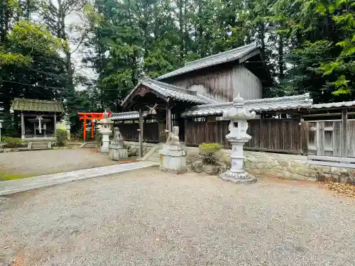 大澤八幡社の{uncategorized: "未分類", other: "その他", undefined: "問題あり", building: "その他建物", grave: "お墓", sacred_gate: "鳥居", guardian: "狛犬", statue: "像", buddha: "仏像", history: "歴史", nature: "自然", garden: "庭園", animal: "動物", pagoda: "塔", temizu: "手水舎", mountain_gate: "山門・神門", sanctuary: "本殿・本堂", subordinate: "末社・摂社", art: "芸術", scenery: "景色", jizo: "地蔵", ema: "絵馬", goshuin: "御朱印", omikuji: "おみくじ", items: "授与品その他", amulet: "お守り", goshuincho: "御朱印帳", eats: "食事", festival: "お祭り", votive_dance: "神楽", shichigosan: "七五三参", wedding: "結婚式", experience: "体験その他", initially: "初詣", around: "周辺", anti_infection: "感染症対策"}