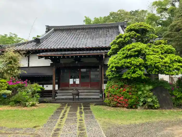 胤重寺の本殿