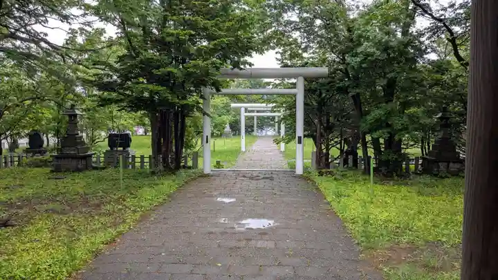 留萌神社の庭園