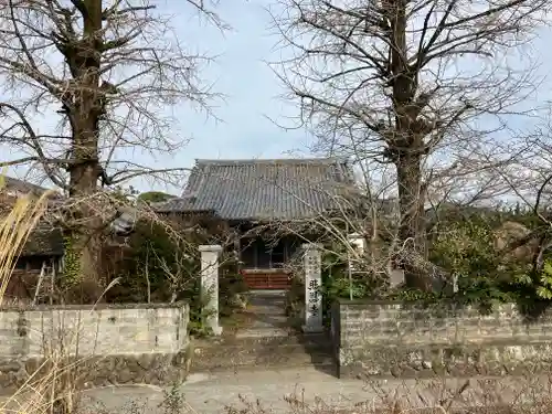 照恩寺の山門