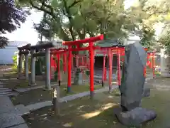 三囲神社の鳥居