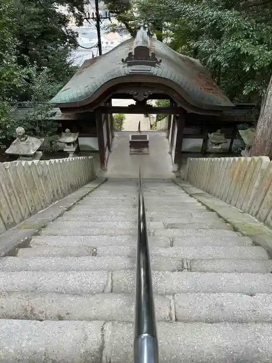 往馬坐伊古麻都比古神社(奈良県)