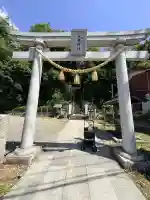 白旗神社(品濃白旗神社)の{uncategorized: "未分類", other: "その他", undefined: "問題あり", building: "その他建物", grave: "お墓", sacred_gate: "鳥居", guardian: "狛犬", statue: "像", buddha: "仏像", history: "歴史", nature: "自然", garden: "庭園", animal: "動物", pagoda: "塔", temizu: "手水舎", mountain_gate: "山門・神門", sanctuary: "本殿・本堂", subordinate: "末社・摂社", art: "芸術", scenery: "景色", jizo: "地蔵", ema: "絵馬", goshuin: "御朱印", omikuji: "おみくじ", items: "授与品その他", amulet: "お守り", goshuincho: "御朱印帳", eats: "食事", festival: "お祭り", votive_dance: "神楽", shichigosan: "七五三参", wedding: "結婚式", experience: "体験その他", initially: "初詣", around: "周辺", anti_infection: "感染症対策"}