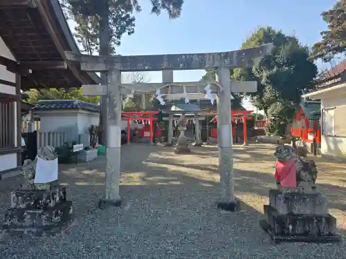 星田神社の{uncategorized: "未分類", other: "その他", undefined: "問題あり", building: "その他建物", grave: "お墓", sacred_gate: "鳥居", guardian: "狛犬", statue: "像", buddha: "仏像", history: "歴史", nature: "自然", garden: "庭園", animal: "動物", pagoda: "塔", temizu: "手水舎", mountain_gate: "山門・神門", sanctuary: "本殿・本堂", subordinate: "末社・摂社", art: "芸術", scenery: "景色", jizo: "地蔵", ema: "絵馬", goshuin: "御朱印", omikuji: "おみくじ", items: "授与品その他", amulet: "お守り", goshuincho: "御朱印帳", eats: "食事", festival: "お祭り", votive_dance: "神楽", shichigosan: "七五三参", wedding: "結婚式", experience: "体験その他", initially: "初詣", around: "周辺", anti_infection: "感染症対策"}