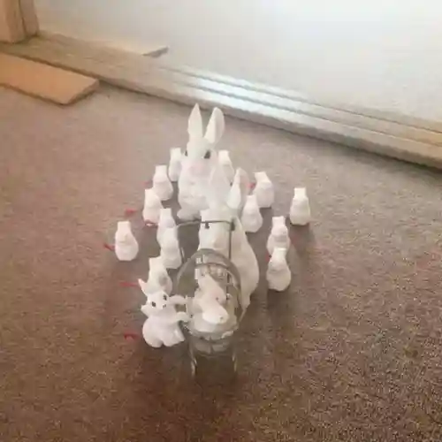 彌彦神社　(伊夜日子神社)の像