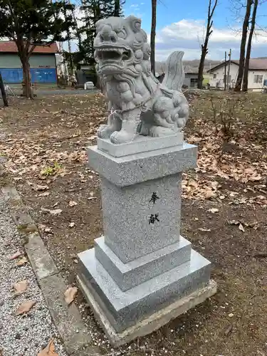 上常呂神社の狛犬