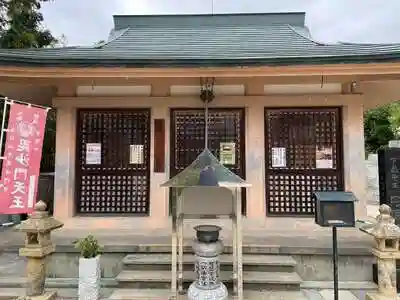 多聞寺の本殿