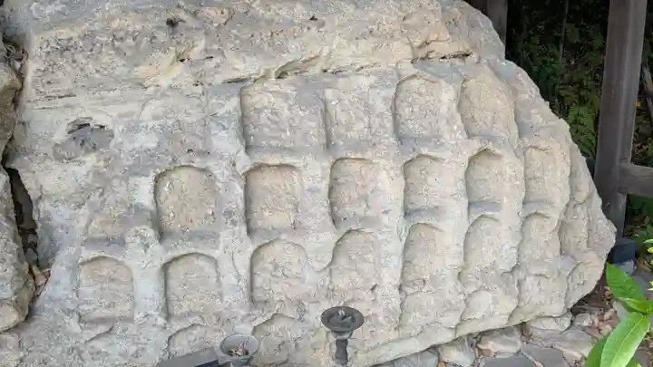 岩屋寺石仏の仏像