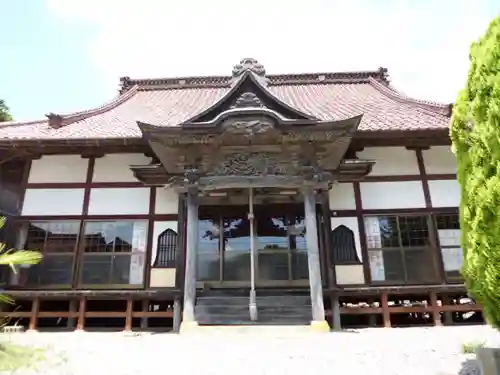 長命寺の本殿・本堂