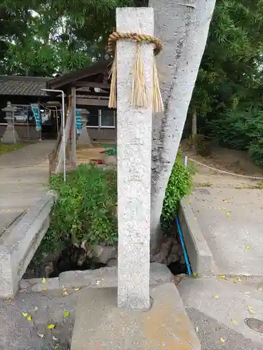 丹生神社の建物その他