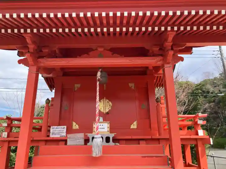 中川五社稲荷の{uncategorized: "未分類", other: "その他", undefined: "問題あり", building: "その他建物", grave: "お墓", sacred_gate: "鳥居", guardian: "狛犬", statue: "像", buddha: "仏像", history: "歴史", nature: "自然", garden: "庭園", animal: "動物", pagoda: "塔", temizu: "手水舎", mountain_gate: "山門・神門", sanctuary: "本殿・本堂", subordinate: "末社・摂社", art: "芸術", scenery: "景色", jizo: "地蔵", ema: "絵馬", goshuin: "御朱印", omikuji: "おみくじ", items: "授与品その他", amulet: "お守り", goshuincho: "御朱印帳", eats: "食事", festival: "お祭り", votive_dance: "神楽", shichigosan: "七五三参", wedding: "結婚式", experience: "体験その他", initially: "初詣", around: "周辺", anti_infection: "感染症対策"}