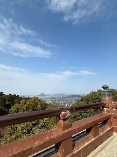 金刀比羅宮の{uncategorized: "未分類", other: "その他", undefined: "問題あり", building: "その他建物", grave: "お墓", sacred_gate: "鳥居", guardian: "狛犬", statue: "像", buddha: "仏像", history: "歴史", nature: "自然", garden: "庭園", animal: "動物", pagoda: "塔", temizu: "手水舎", mountain_gate: "山門・神門", sanctuary: "本殿・本堂", subordinate: "末社・摂社", art: "芸術", scenery: "景色", jizo: "地蔵", ema: "絵馬", goshuin: "御朱印", omikuji: "おみくじ", items: "授与品その他", amulet: "お守り", goshuincho: "御朱印帳", eats: "食事", festival: "お祭り", votive_dance: "神楽", shichigosan: "七五三参", wedding: "結婚式", experience: "体験その他", initially: "初詣", around: "周辺", anti_infection: "感染症対策"}