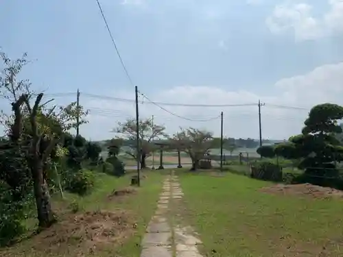 三社神社の鳥居