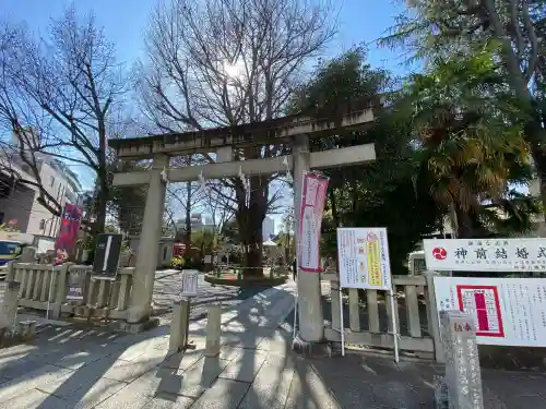 鳩森八幡神社の{uncategorized: "未分類", other: "その他", undefined: "問題あり", building: "その他建物", grave: "お墓", sacred_gate: "鳥居", guardian: "狛犬", statue: "像", buddha: "仏像", history: "歴史", nature: "自然", garden: "庭園", animal: "動物", pagoda: "塔", temizu: "手水舎", mountain_gate: "山門・神門", sanctuary: "本殿・本堂", subordinate: "末社・摂社", art: "芸術", scenery: "景色", jizo: "地蔵", ema: "絵馬", goshuin: "御朱印", omikuji: "おみくじ", items: "授与品その他", amulet: "お守り", goshuincho: "御朱印帳", eats: "食事", festival: "お祭り", votive_dance: "神楽", shichigosan: "七五三参", wedding: "結婚式", experience: "体験その他", initially: "初詣", around: "周辺", anti_infection: "感染症対策"}