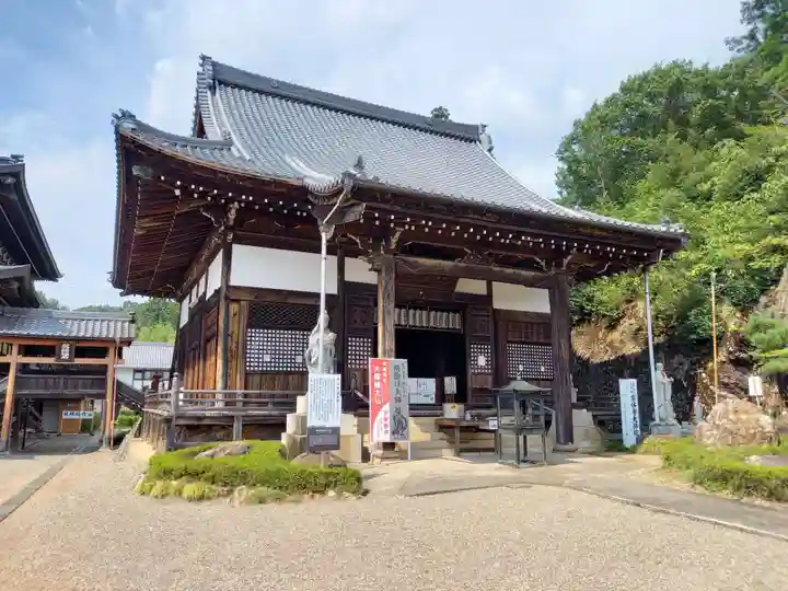 関善光寺の本殿・本堂