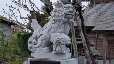 日月神社の狛犬