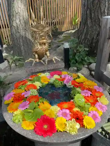 白山神社の手水舎