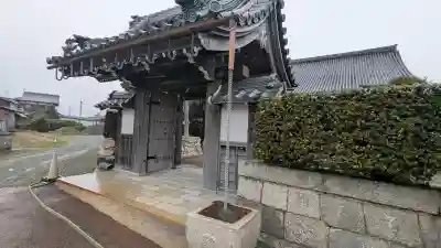 海蔵院の{uncategorized: "未分類", other: "その他", undefined: "問題あり", building: "その他建物", grave: "お墓", sacred_gate: "鳥居", guardian: "狛犬", statue: "像", buddha: "仏像", history: "歴史", nature: "自然", garden: "庭園", animal: "動物", pagoda: "塔", temizu: "手水舎", mountain_gate: "山門・神門", sanctuary: "本殿・本堂", subordinate: "末社・摂社", art: "芸術", scenery: "景色", jizo: "地蔵", ema: "絵馬", goshuin: "御朱印", omikuji: "おみくじ", items: "授与品その他", amulet: "お守り", goshuincho: "御朱印帳", eats: "食事", festival: "お祭り", votive_dance: "神楽", shichigosan: "七五三参", wedding: "結婚式", experience: "体験その他", initially: "初詣", around: "周辺", anti_infection: "感染症対策"}
