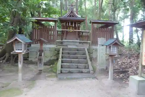 大和神社の末社