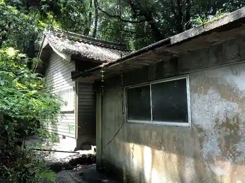 腹五社神社の本殿