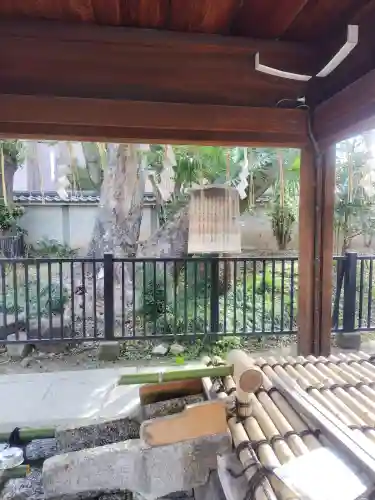 白峯神宮の{uncategorized: "未分類", other: "その他", undefined: "問題あり", building: "その他建物", grave: "お墓", sacred_gate: "鳥居", guardian: "狛犬", statue: "像", buddha: "仏像", history: "歴史", nature: "自然", garden: "庭園", animal: "動物", pagoda: "塔", temizu: "手水舎", mountain_gate: "山門・神門", sanctuary: "本殿・本堂", subordinate: "末社・摂社", art: "芸術", scenery: "景色", jizo: "地蔵", ema: "絵馬", goshuin: "御朱印", omikuji: "おみくじ", items: "授与品その他", amulet: "お守り", goshuincho: "御朱印帳", eats: "食事", festival: "お祭り", votive_dance: "神楽", shichigosan: "七五三参", wedding: "結婚式", experience: "体験その他", initially: "初詣", around: "周辺", anti_infection: "感染症対策"}