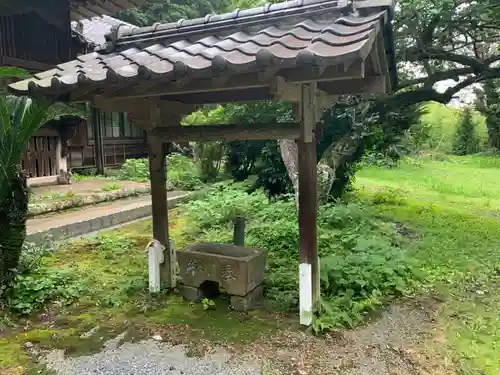 小網寺の手水舎