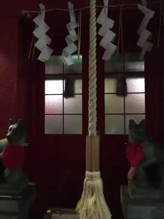 豊岩稲荷神社の本殿・本堂