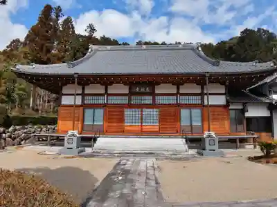 恵利寺の本殿・本堂