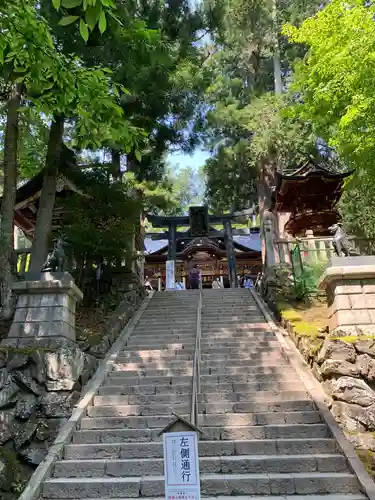 三峯神社の鳥居