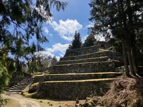 霧ヶ城龍神社の周辺