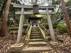 多鯰ヶ池弁天宮(鳥取県)