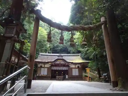 狭井坐大神荒魂神社(狭井神社)(奈良県)