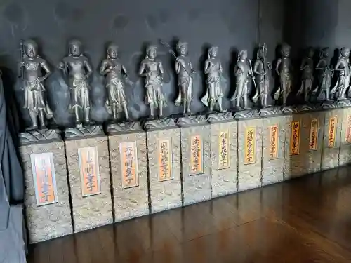 最福寺別院江の島大師の像