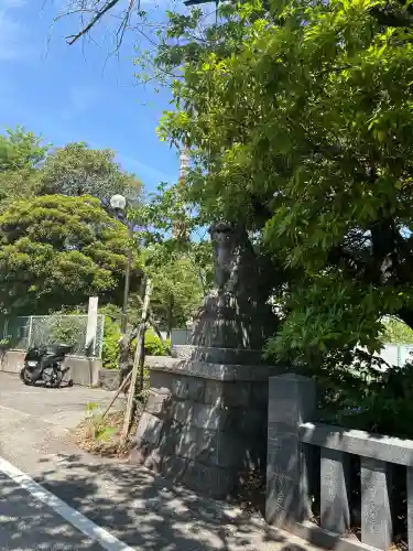 芝東照宮の{uncategorized: "未分類", other: "その他", undefined: "問題あり", building: "その他建物", grave: "お墓", sacred_gate: "鳥居", guardian: "狛犬", statue: "像", buddha: "仏像", history: "歴史", nature: "自然", garden: "庭園", animal: "動物", pagoda: "塔", temizu: "手水舎", mountain_gate: "山門・神門", sanctuary: "本殿・本堂", subordinate: "末社・摂社", art: "芸術", scenery: "景色", jizo: "地蔵", ema: "絵馬", goshuin: "御朱印", omikuji: "おみくじ", items: "授与品その他", amulet: "お守り", goshuincho: "御朱印帳", eats: "食事", festival: "お祭り", votive_dance: "神楽", shichigosan: "七五三参", wedding: "結婚式", experience: "体験その他", initially: "初詣", around: "周辺", anti_infection: "感染症対策"}